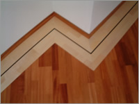 Doussié mit Randfries